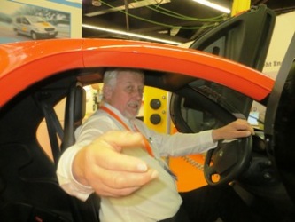 Chef von DSFe - Innung präsentiert Elektro-Car!